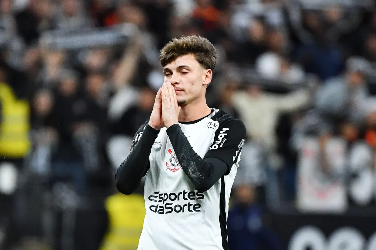 O peso das eliminações na relação com a torcida Vaias no Bernabéu expõem fragili