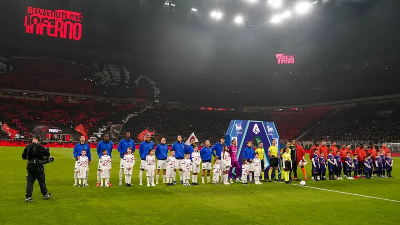 Estádios de Inter de Milão, Milan e Juventus representando os clubes envolvidos no escândalo de prostituição na Itália