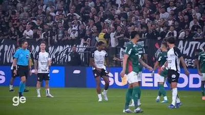 VAR muda expulsão de amarelo para vermelho e define São Paulo x Juventude
