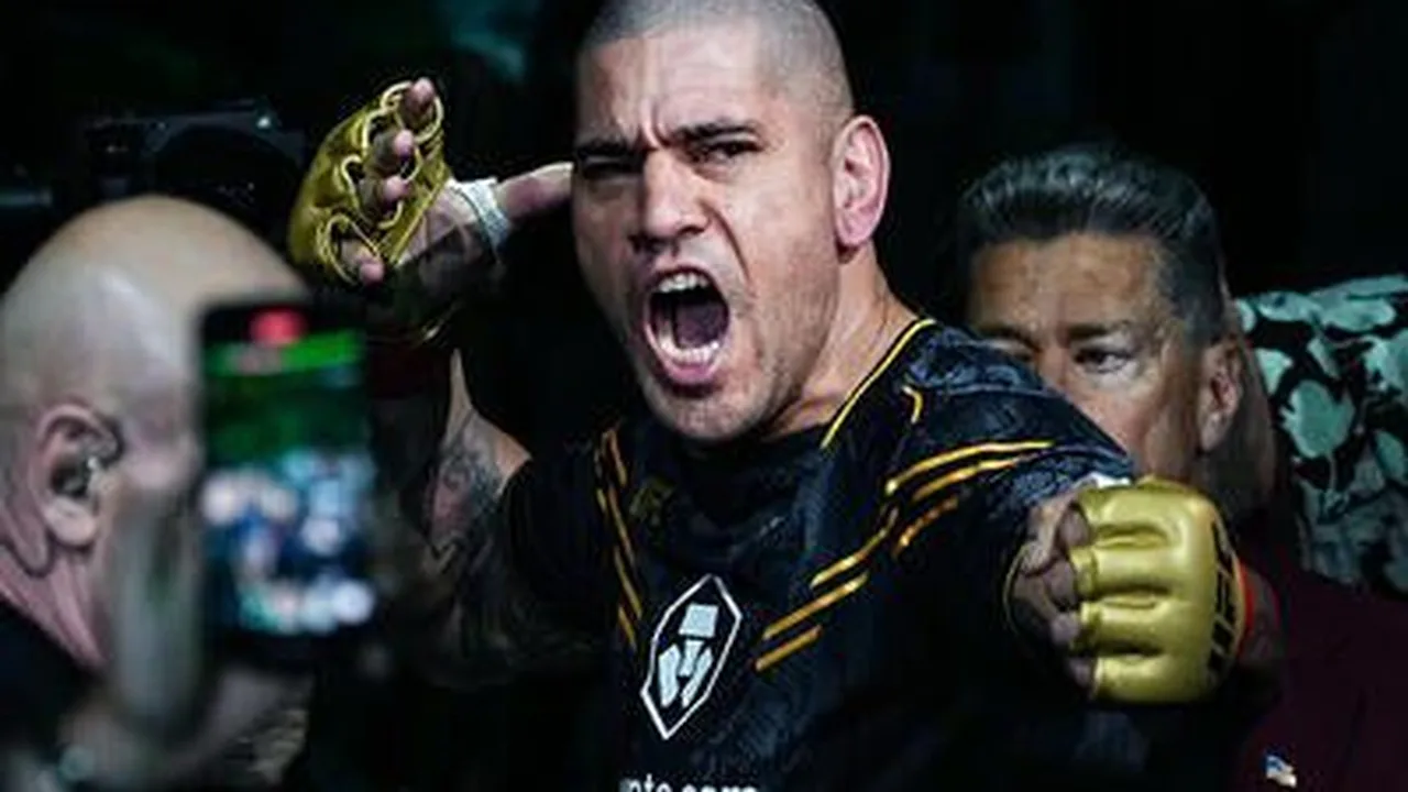 Magomed Ankalaev em posição de striking durante treino, preparando confronto contra Khalil Rountree no octógono do UFC