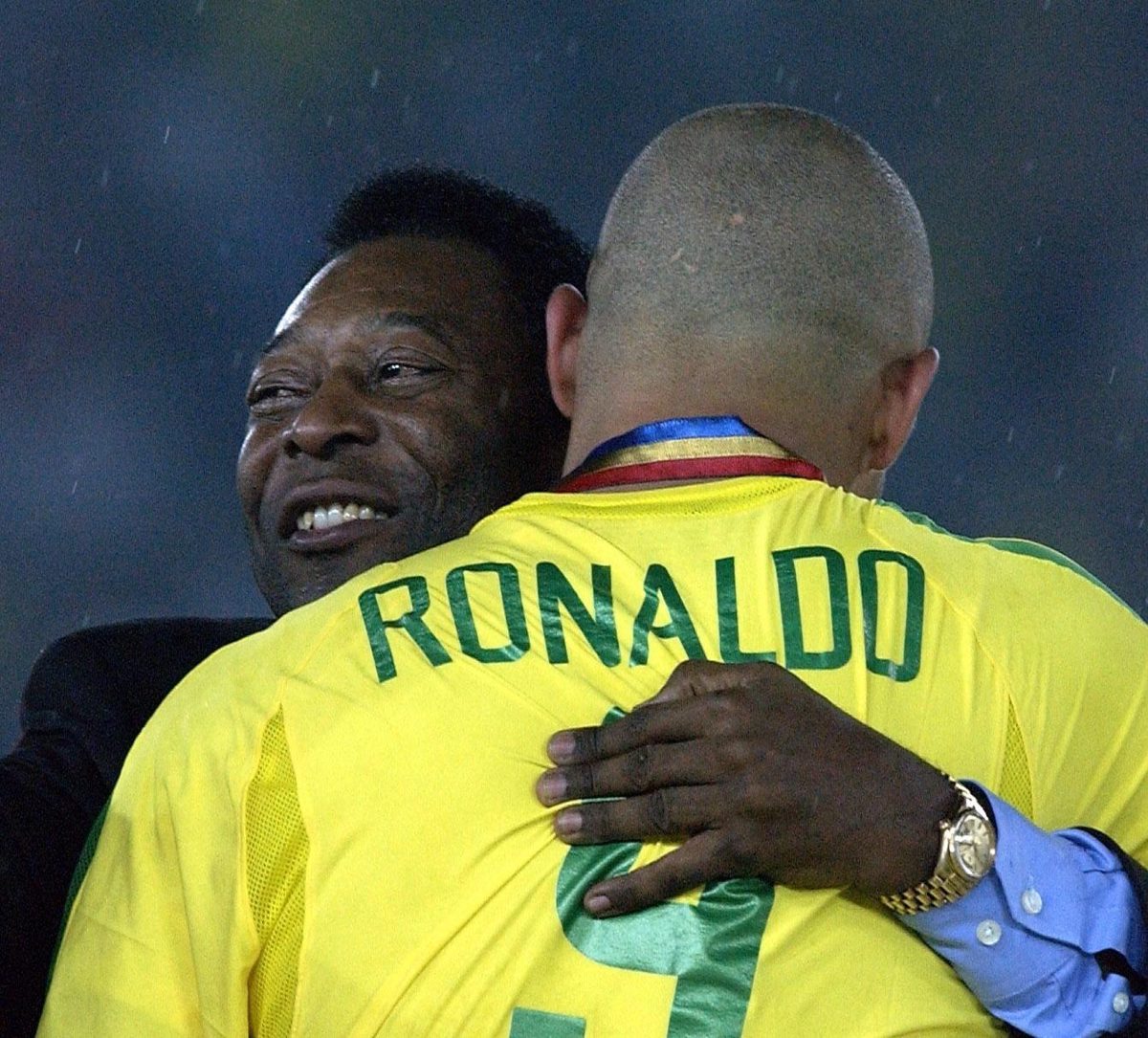 O pioneiro que derrotou Pelé A diáspora brasileira que mudou o futebo