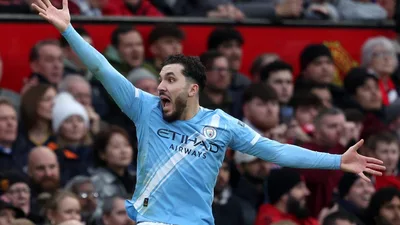 Manchester City vira nove pontos de desvantagem e assume liderança da Premier