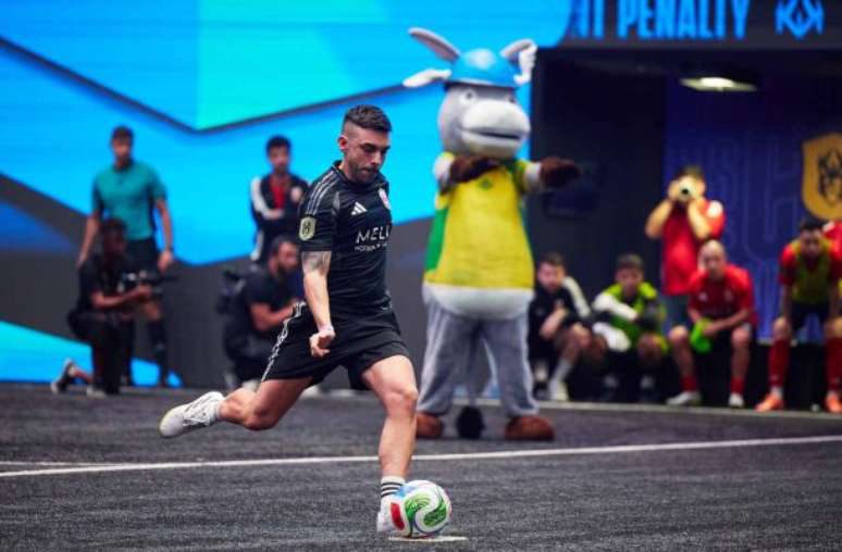 Espanha consolida favoritismo com campanha perfeita Brasil acumula pior aproveit