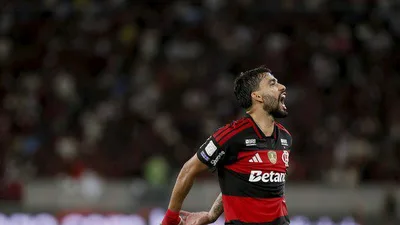 Jardim reorganiza meio-campo do Flamengo sem Paquetá e Pulgar contra Vitória