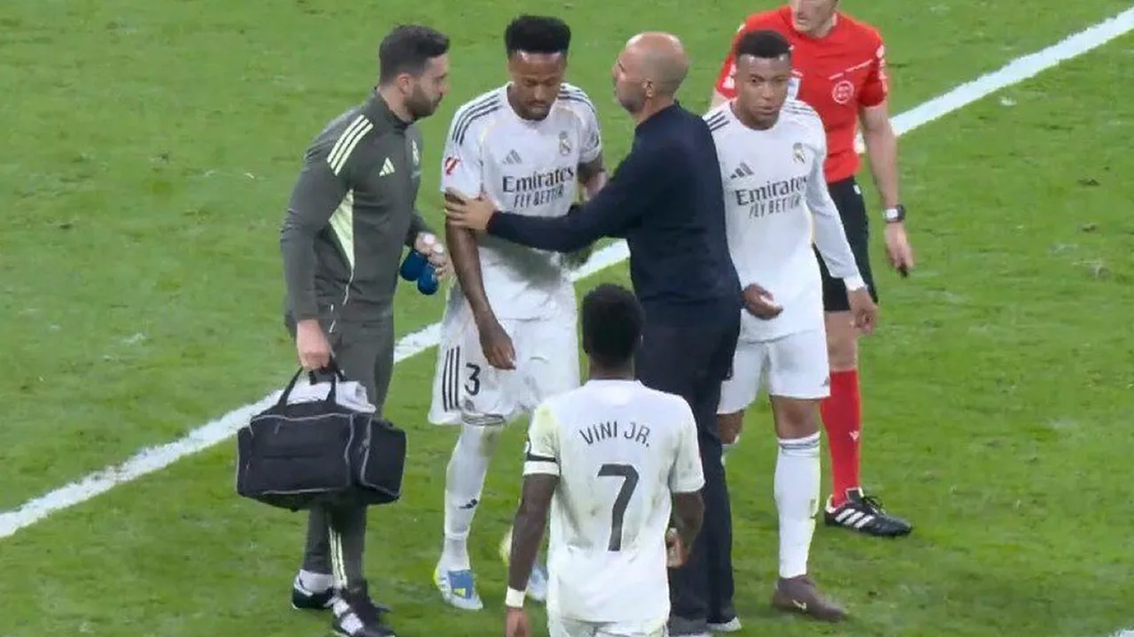 Éder Militão sendo substituído durante partida do Real Madrid no Santiago Bernabéu