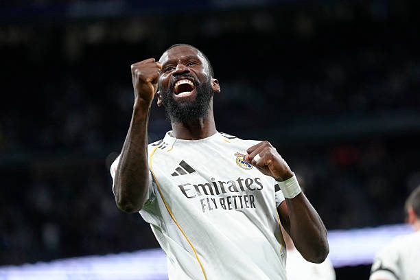 Antonio Rüdiger assume protagonismo defensivo Real Madrid perde Militão por até