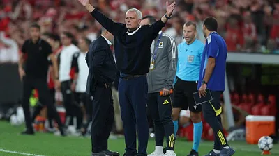 Mourinho recusa 50 milhões de indenização após demissão do Chelsea
