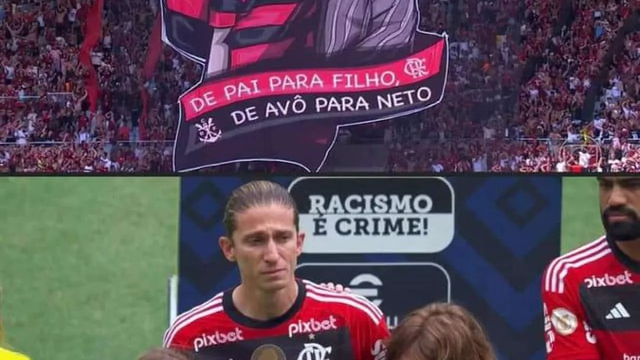 Filipe Luís comandando treino tático com jogadores em campo durante sua passagem como técnico