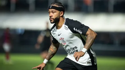 Corinthians busca 'soluções criativas' para renovar com Memphis até