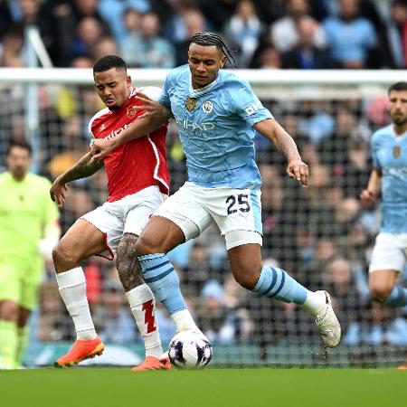 Computador ainda vê Arsenal na frente City assume liderança mas Arsenal tem ca