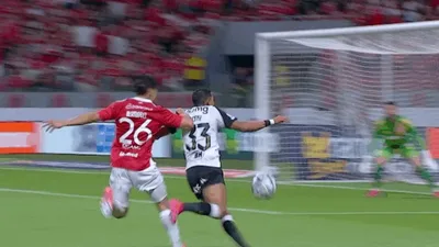 Vitória contesta três lances e exige áudios do VAR após derrota no Maracanã