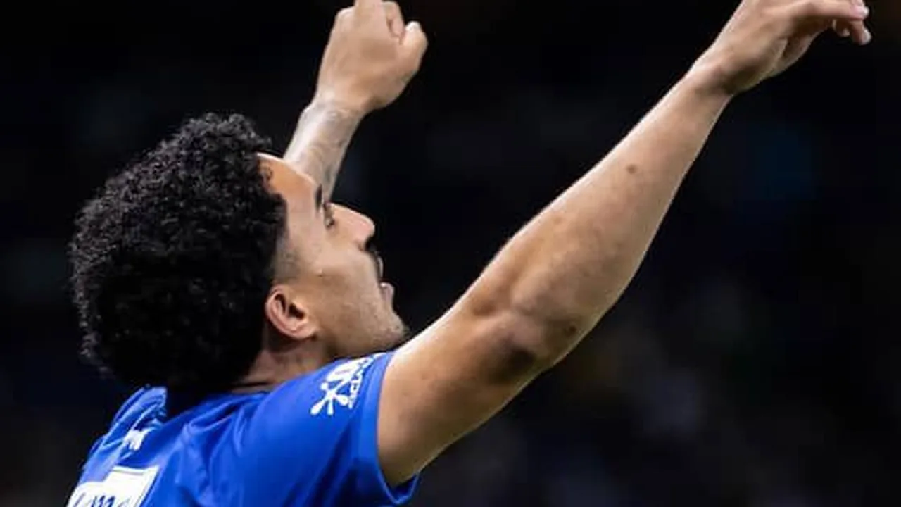 Christian do Athletico-PR comemorando gol decisivo contra Atlético-GO na Copa do Brasil