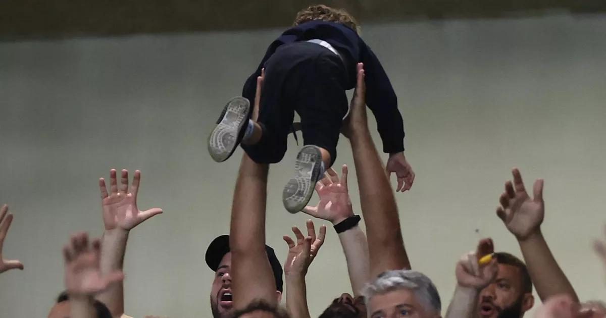 Crise nos bastidores não abala sequência invicta do Botafogo em campo