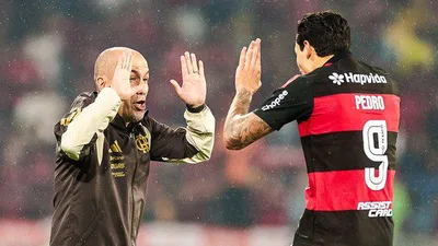 Médico revela ausência total de equipamentos na casa onde Maradona morreu