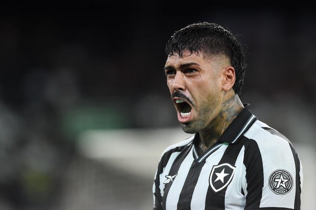 Artur Jorge define prioridades táticas Cruzeiro muda perfil no mercado e mira j