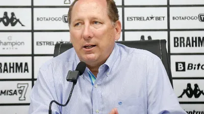 Botafogo deve R$ 1,1 bilhão e revela lista completa de credores