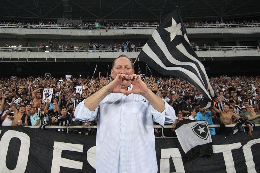 Textor afastado do Botafogo pode perder SAF definitivamente em abril