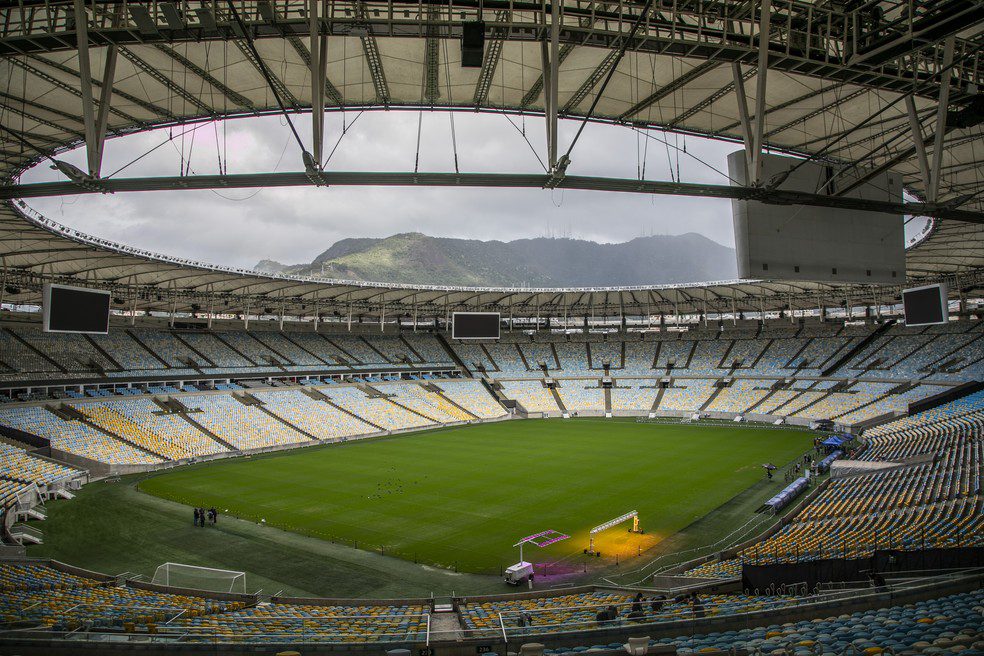 Um gramado para dois esportes em menos de uma semana Maracanã vai receber NFL pe