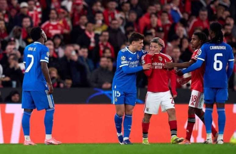 O enquadramento que gerou polêmica A UEFA puniu Prestianni e Luisão diz que