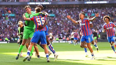Gol de Muñoz sem fair play em Liverpool x Palace foi legal mesmo?