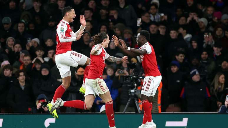 O gol que decidiu tudo no Emirates Arsenal vence Newcastle por 1 a 0 com go