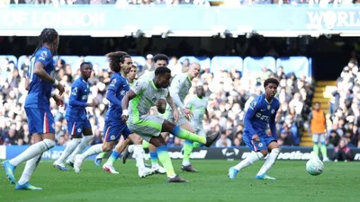 City vira sobre Southampton e reacende a briga pela tríplice coroa