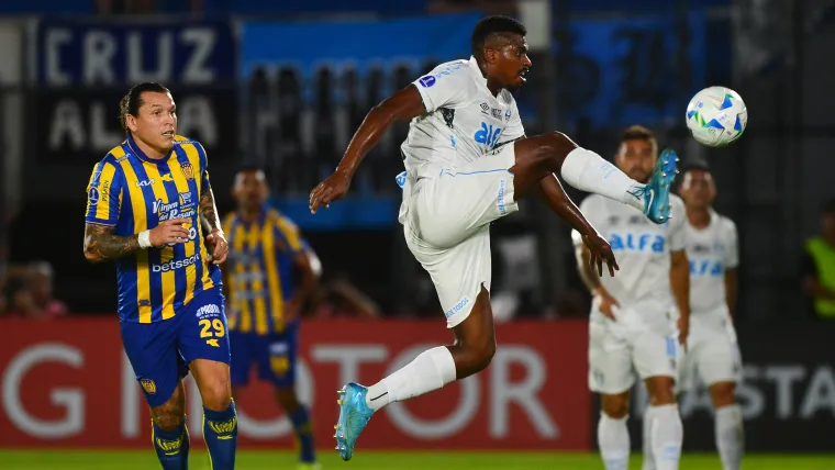 O gol sofrido e a responsabilidade estrutural do zagueiro Gabriel Magalhães sai