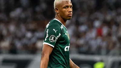 Palmeiras monta ofensiva por Nino com 15 milhões de euros e ainda monitora mercado