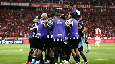 Botafogo vence Internacional por 1 a 0 com gol de Danilo no segundo tempo