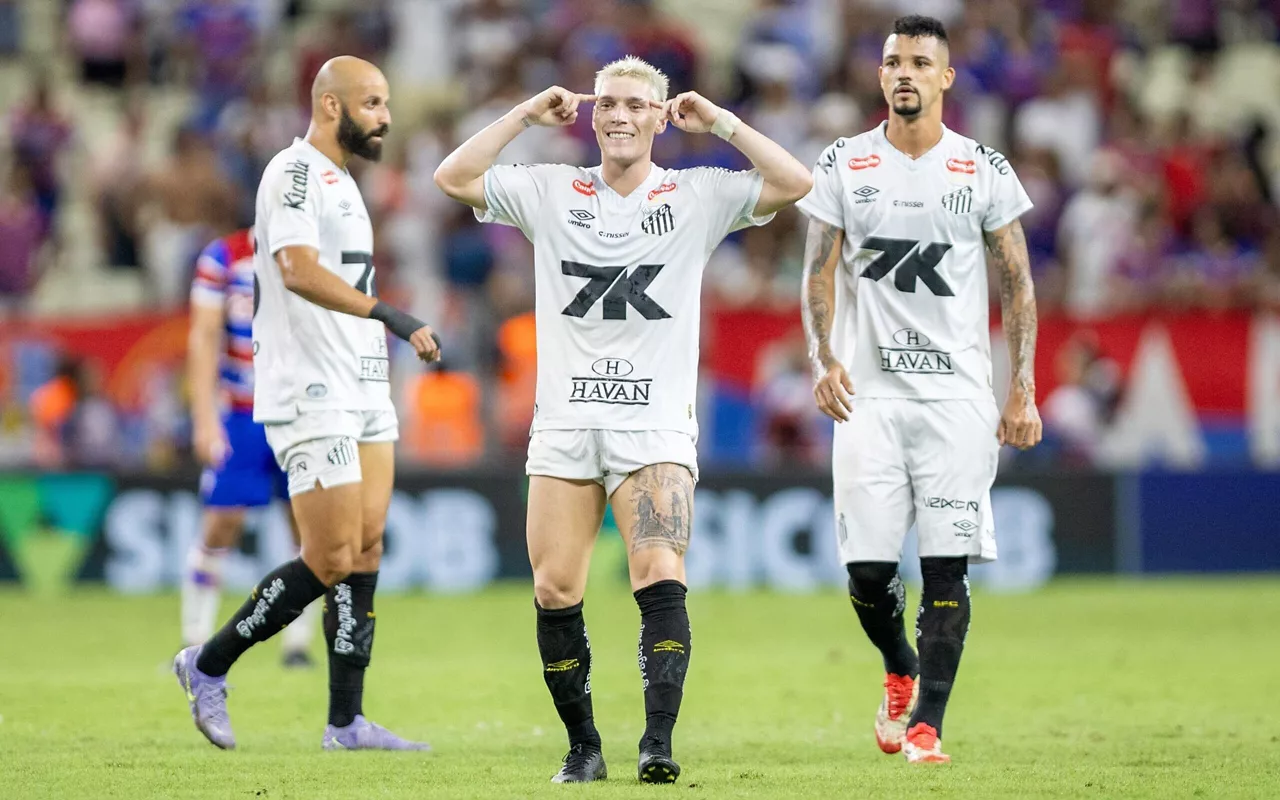O substituto que não improvisou Rollheiser brilha, Santos abre 2 a 0 e d