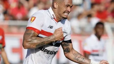 Luciano ultrapassa Rogério Ceni e vira o terceiro maior artilheiro do São Paulo no...