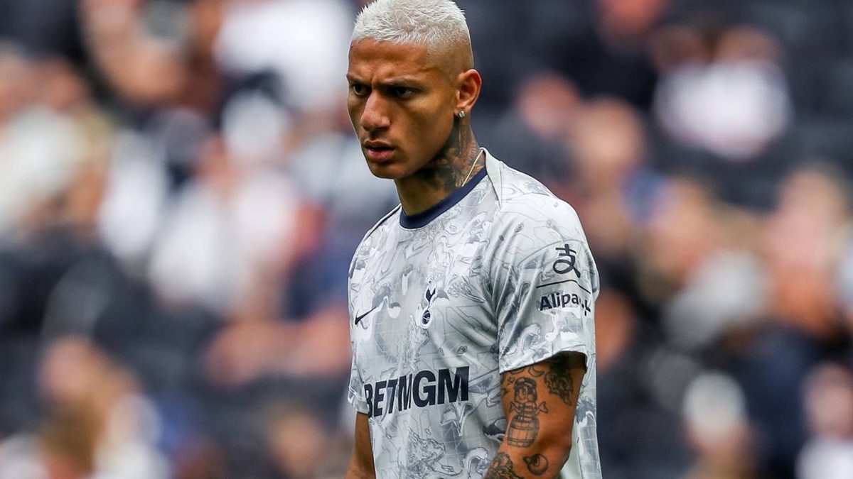 A sequência negativa e o risco real de rebaixamento Cinco jogos sem vencer e o G