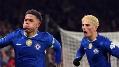 Enzo decide, Chelsea sobrevive ao caos e vai à final da FA Cup