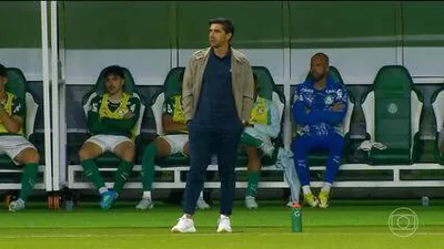 Abel Ferreira chega a 2000 dias no Palmeiras e reescreve a história do futebol brasileiro