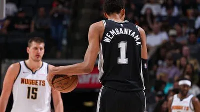 Jokic empurra rival, é expulso e coloca Nuggets à beira da eliminação