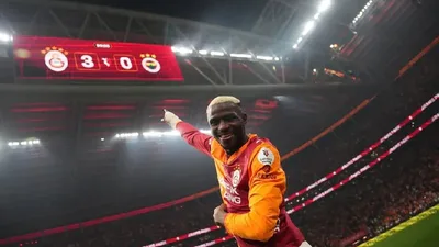 Ederson dá soco na cabine do VAR após expulsão e Fenerbahçe perde por 3 a 0