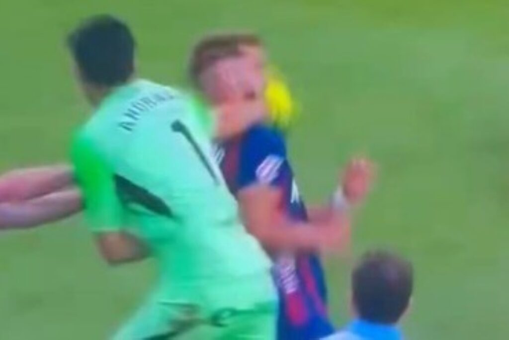 O momento em que tudo desmoronou Andrada dá soco em rival e enfrenta até