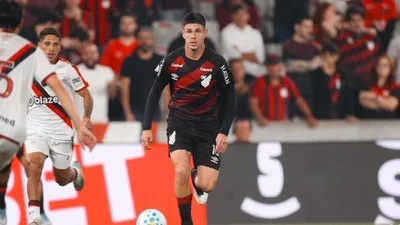 Athletico e Vitória empatam em 1 a 1 na Arena da Baixada pelo Brasileirão