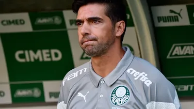 Carlos Miguel brilha sob pressão e consolida liderança do Palmeiras
