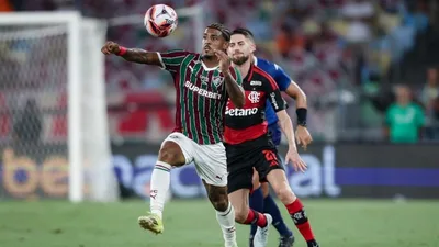 Fluminense vence a Chapecoense por 1 a 0 com pênalti de Savarino no Maracanã