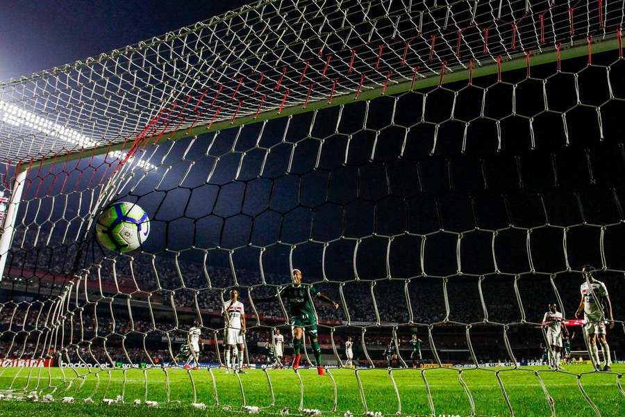 Os números que contextualizam a série histórica Quatro gols sem ceder nada — o s