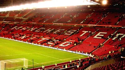 Manchester United vence o Brentford por 2 a 0 em Old Trafford pela Premier League