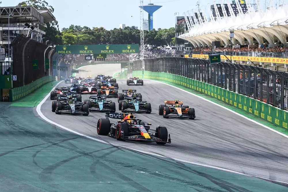 A corrida de Interlagos e a virada no campeonato Gentil vence em Interlagos e li