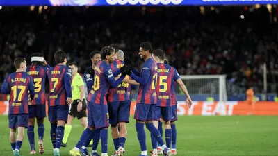 João Pedro mira o Camp Nou para ser o novo centroavante do Barcelona