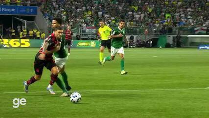 O áudio do VAR e o que ele revelou Pênalti de Braithwaite tira Grêmio do Z-