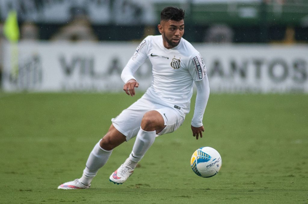 O que os números dizem sobre Gabigol em competições internacionais Gabigol empat