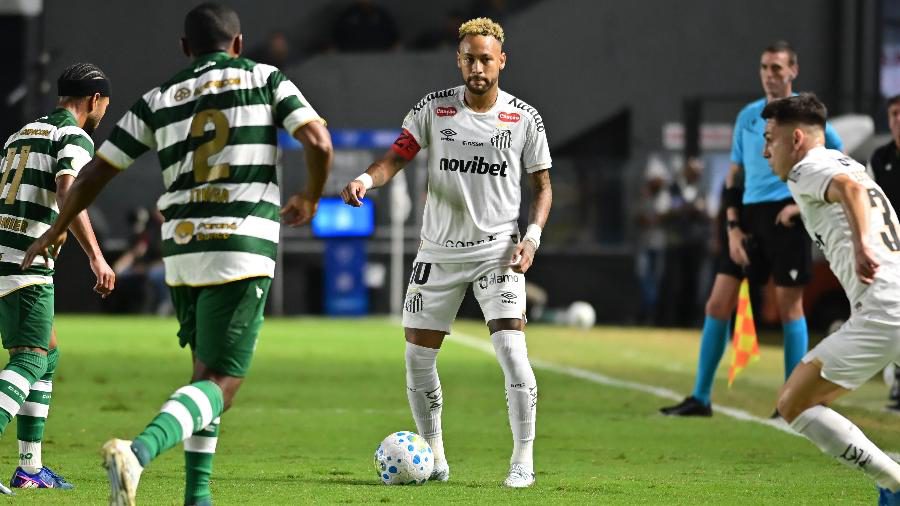 Os dados de uma atuação dividida Neymar jogou os 90 minutos, mas o Santos