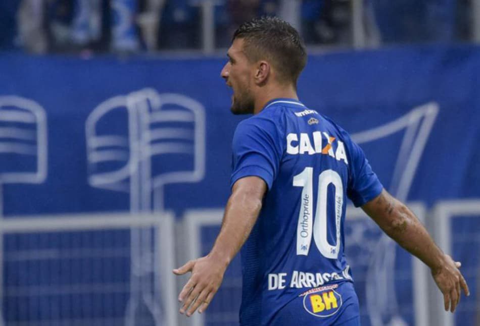 De La Cruz e o custo físico do calendário Arrascaeta recusa Europa, De La Cruz v