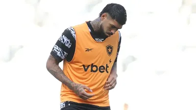 Saída de Barboza deixa o Botafogo exposto na defesa pelo resto da temporada