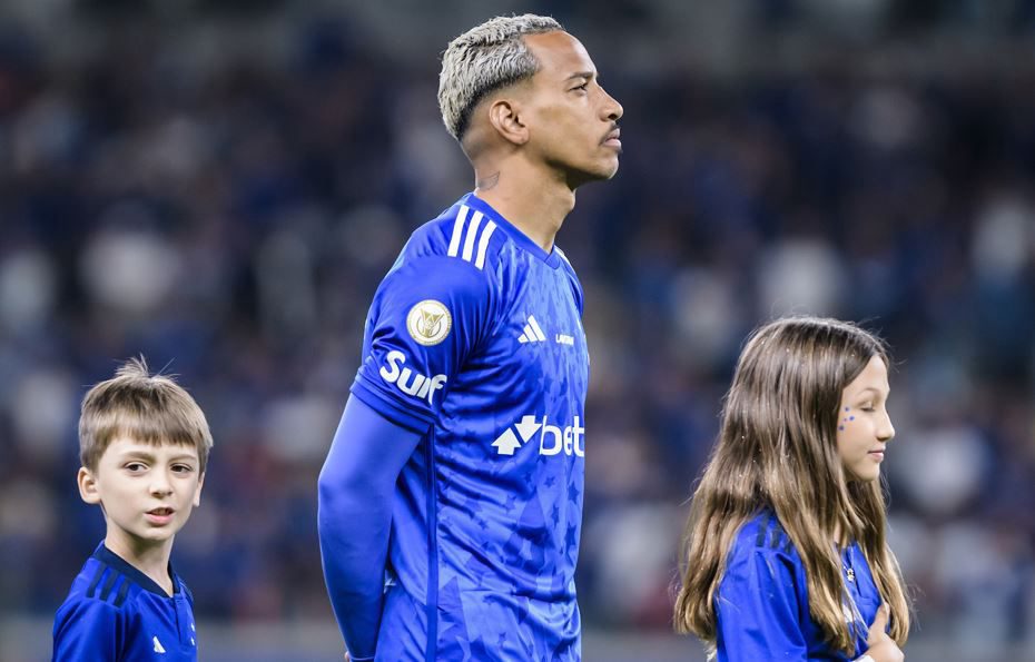 A dinâmica da proteção a Matheus Pereira Como a segurança do Mineirão blindou Ma
